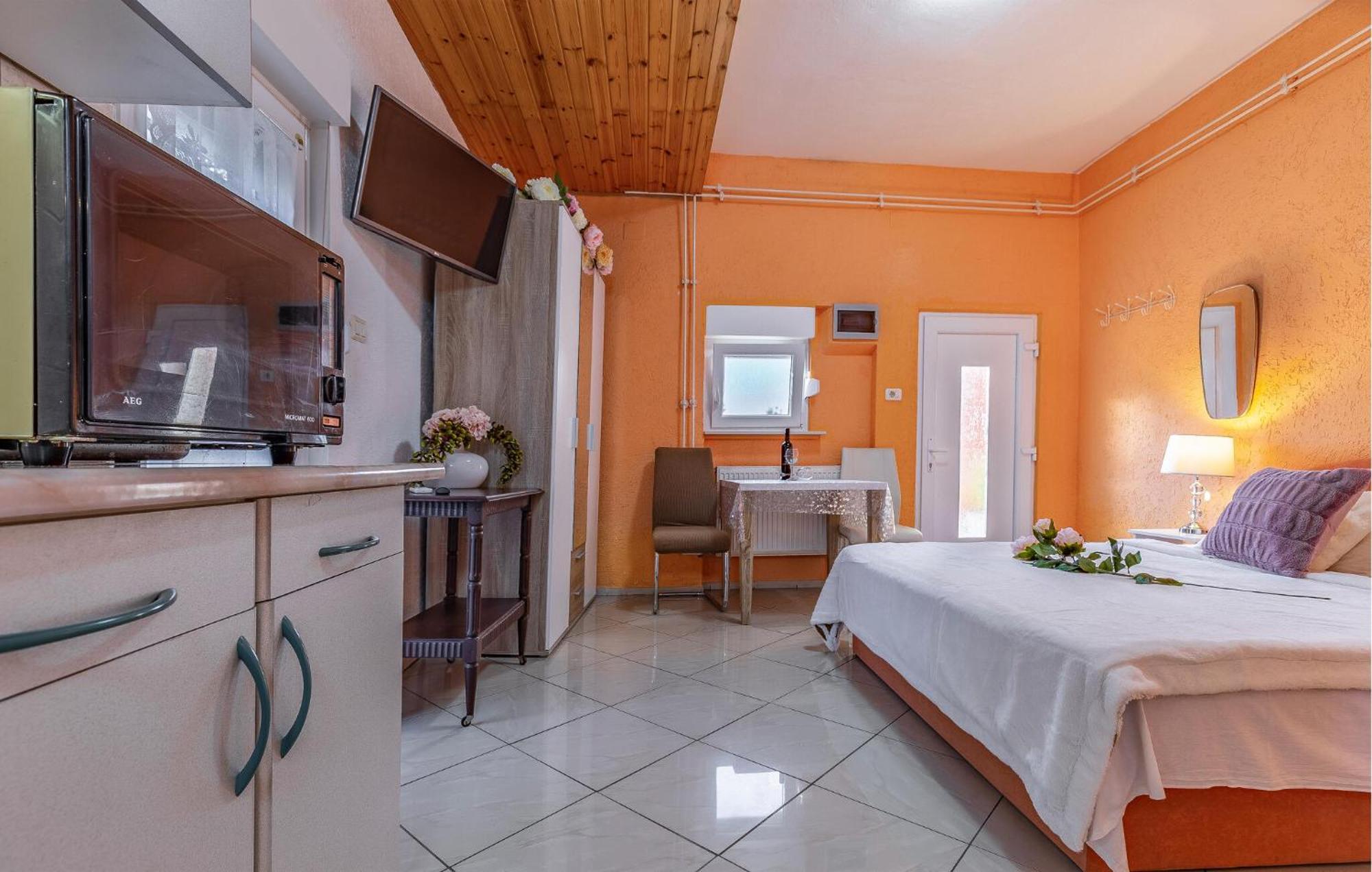 Pet Friendly Apartment In Medulin With Wifi Exteriör bild