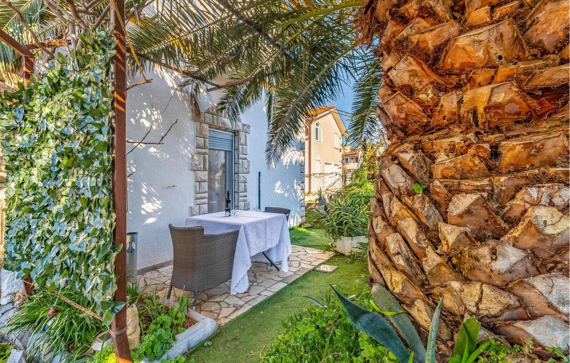 Pet Friendly Apartment In Medulin With Wifi Exteriör bild